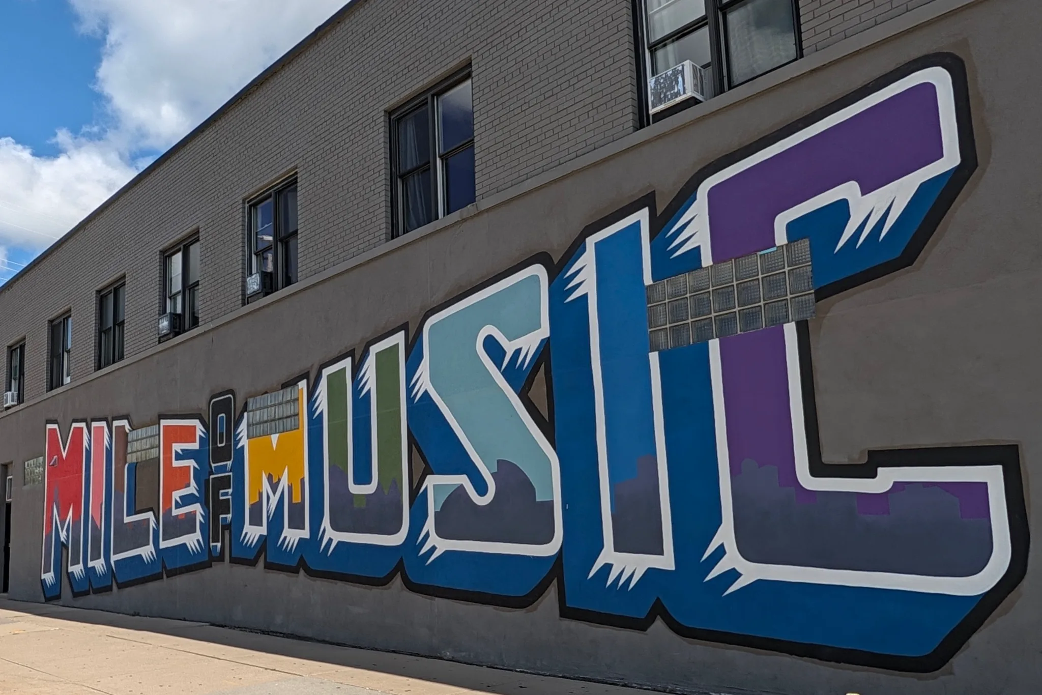Mile of Music mural