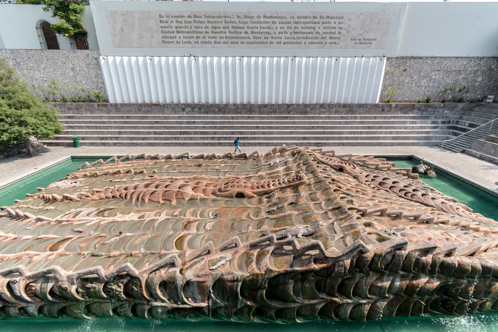 Sculpture "The Lagartera"