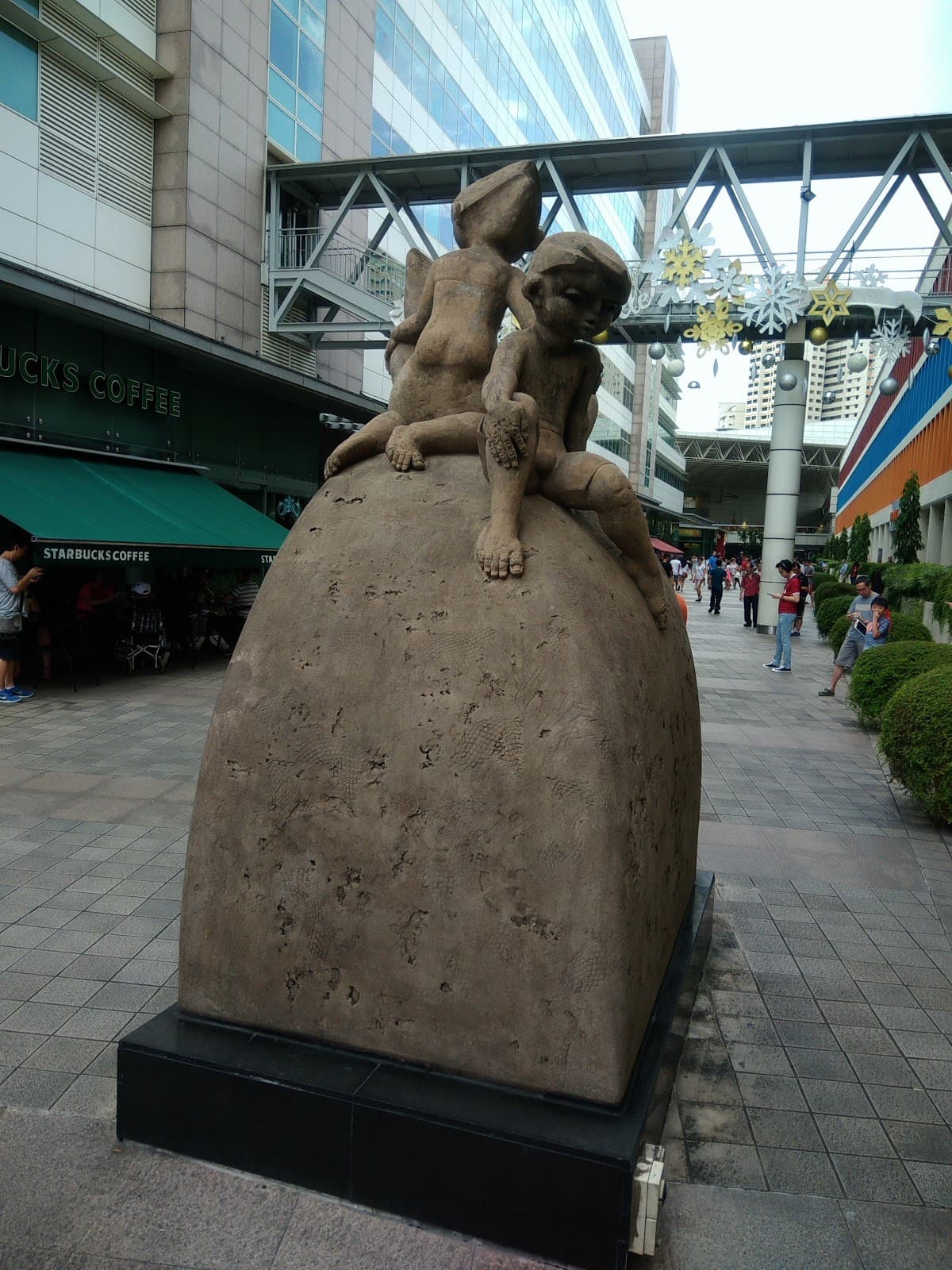 Sculpture : "The Climb"