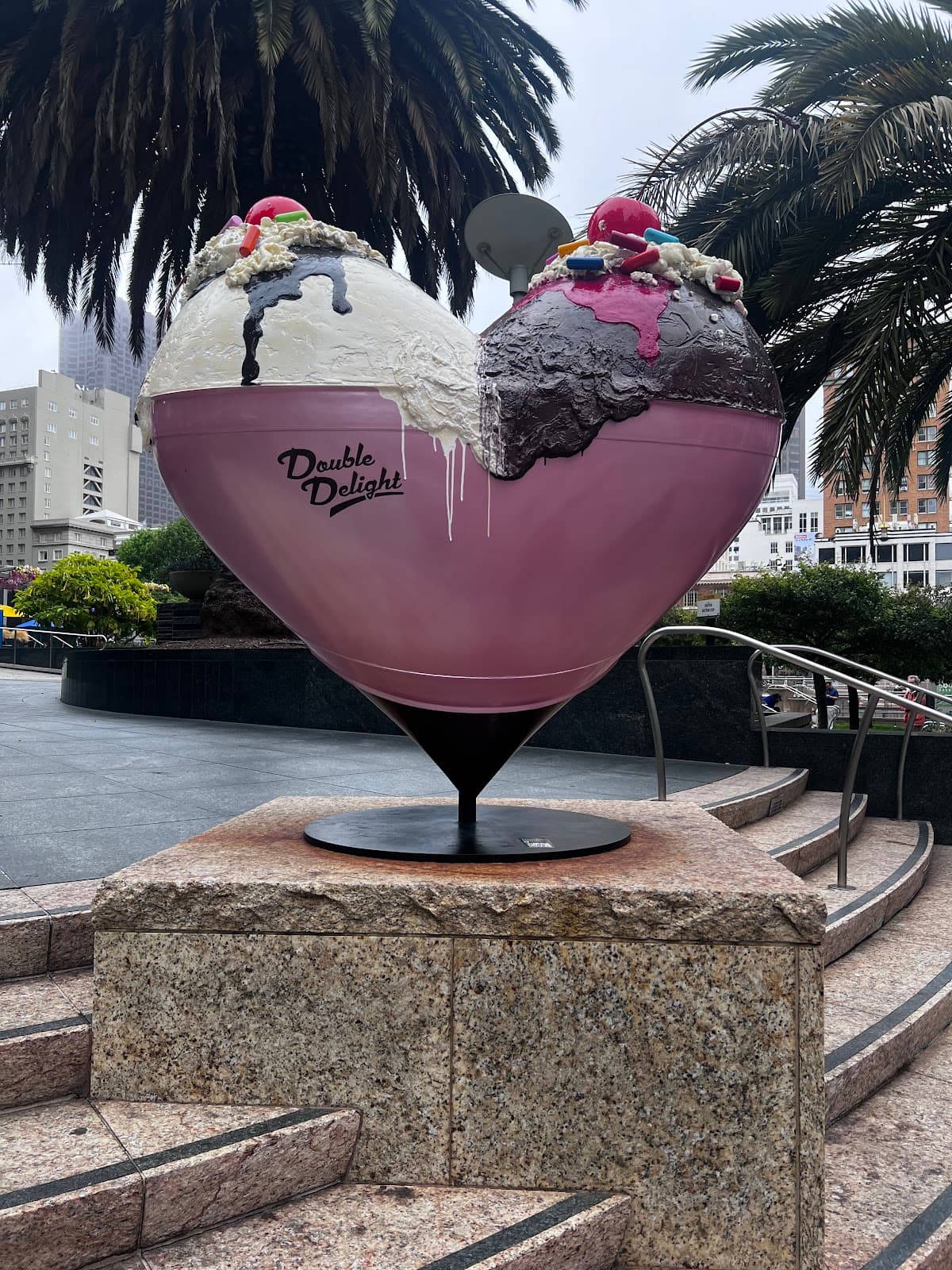 Hearts of San Francisco Art Sculpture