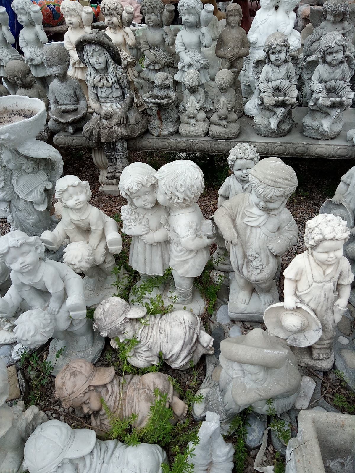 Fountains & Statuary