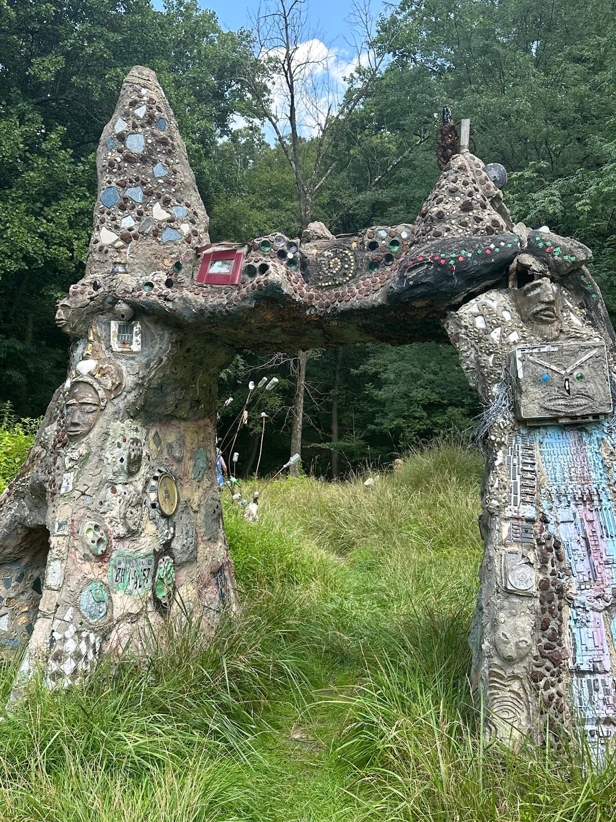 Lehigh Millennium Folk Arch and Art Enclave