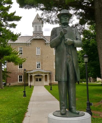 Old Main Cultural Center
