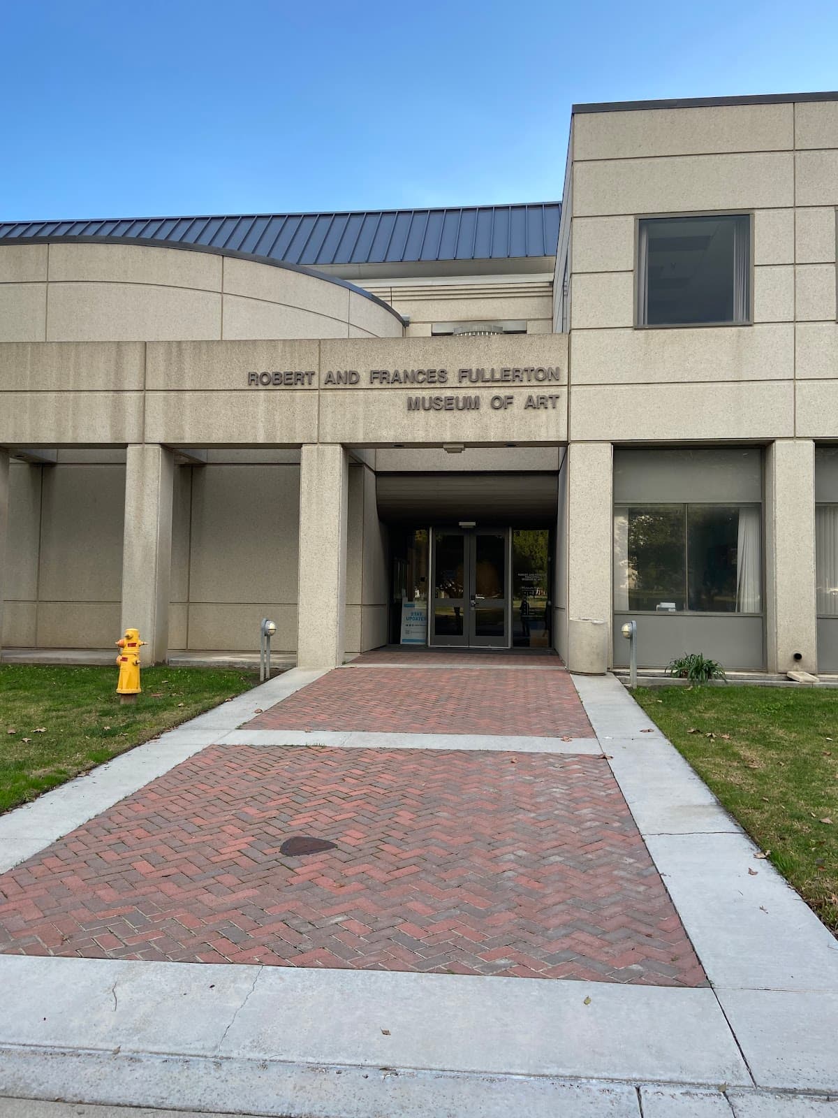 Robert and Frances Fullerton Museum of Art