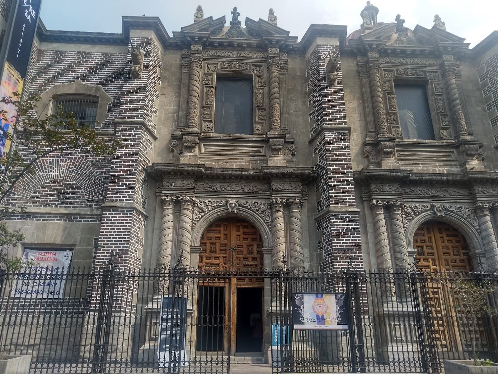 Ex Teresa Arte Actual (Ex-templo de San José y santa teresa la grande)