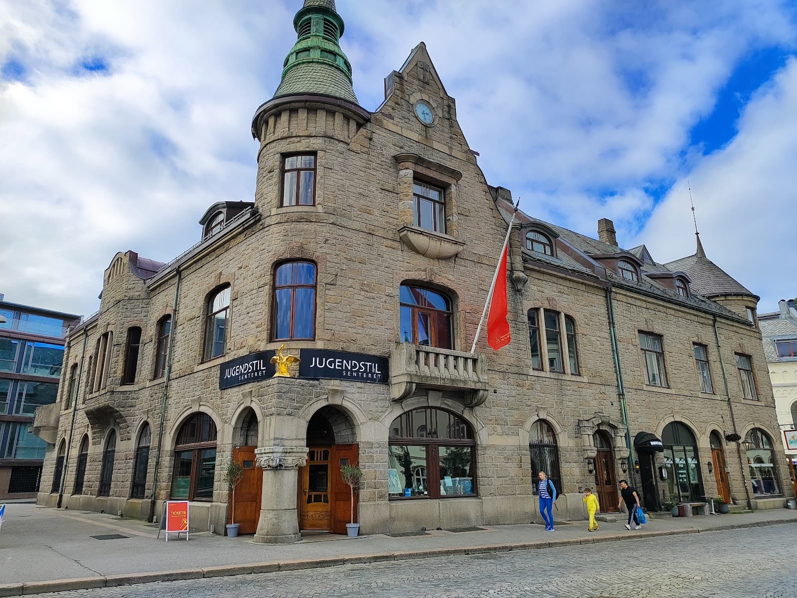 Jugendstilsenteret og KUBE